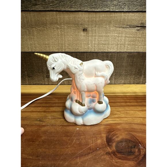 Vintage 1980s Baby Unicorn and Dad Unicorn Ceramic Figurine Hand Painted clouds - Picture 1 of 9